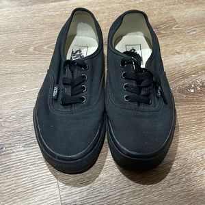 Vans men’s 5.5 / women’s 7 US